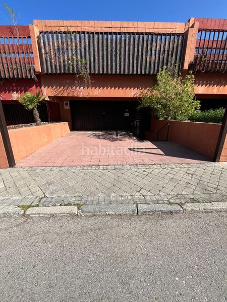 Foto d151e422-1b51-444b-aa6c-f647d84bc81a. Casa adossada amb calefacció aparcament piscina a Madrid