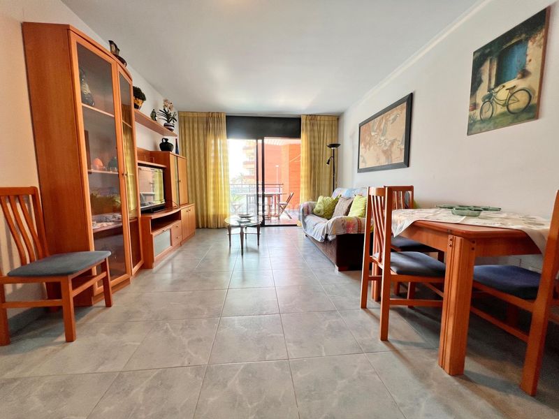 Foto 191d0976-01e0-405d-89cd-463b1acb5e11. Pis amb calefacció aparcament piscina a Cap de Sant Pere Cambrils