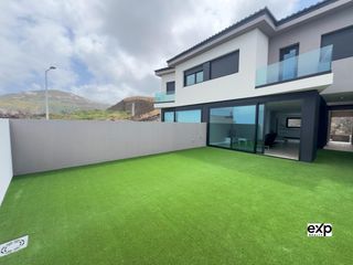 Casa a Santa María de Guía de Gran Canaria. Residencial en urbanización brisabai