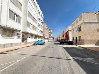 Apartament  Avenida avenida vicente blasco ibáñez. Primera línea, a 20 metros del mar en playa en playa lisa
