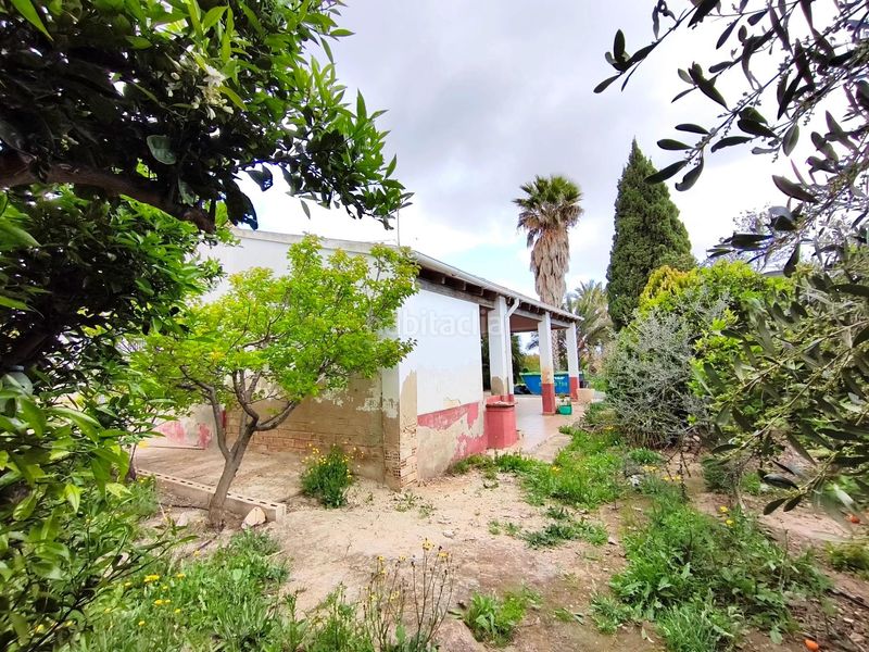 Foto 2a0580b9-ffb9-4871-a6b3-a5bdd3d3c002. Casa amb aparcament a Las Bayas Elche / Elx