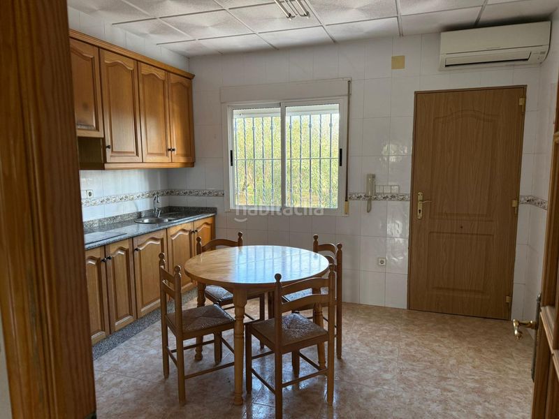 Foto eaffd57c-1aef-498b-aaba-60e2ef941a35. Casa amb aparcament a Las Bayas Elche / Elx