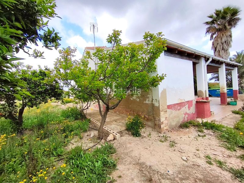 Foto fae61656-83eb-4ebb-a954-d14a89678f33. Casa amb aparcament a Las Bayas Elche / Elx