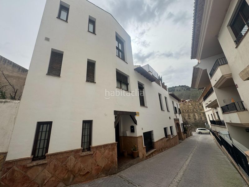 Foto dfd64414-9546-40e8-93b0-020a1fcad408. Edificio in Monachil pueblo Monachil