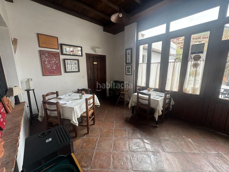 Foto f1f19043-21c1-40b6-a3b3-b58e41099a65. Edificio in Monachil pueblo Monachil