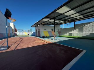 Miete Geschäftsraum  Calle sorolla. Oportunidad única en gran canaria edificio de 1.562 m2 ideal par