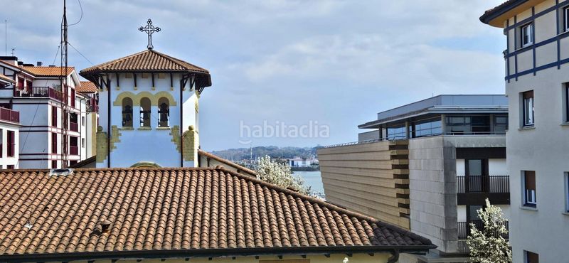 Foto eceab2ab-ba47-4d26-a6a2-5c77c175e31c. Dúplex amb calefacció a Hondarribia
