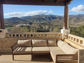 Apartament a Fondón. Venta de apartamento con licencia turística y vistas únicas en f