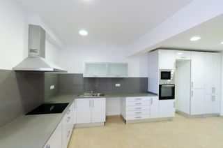Etagenwohnung in Carrer de les creus 13. Piso en venta en constantí  2 habitaciones dobles, salón especta