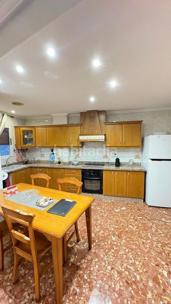 Foto af7dc2e8-3319-448c-8efc-263813f03636. Casa adossada amb aparcament a Almoradí