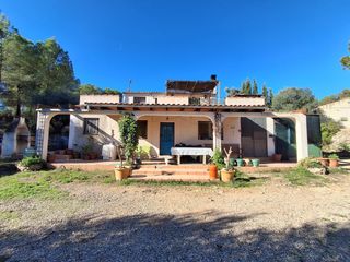 Casale in Solanes. Casa rustica