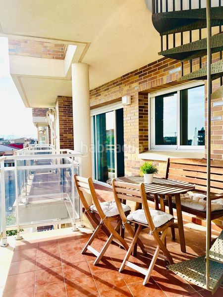 Foto bd979cb6-55d2-43f8-8946-da5b7bd68778. Ático  en el centro de vilaseca amplio, luminoso y con gran terraza privada en Vila-seca