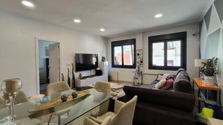 Pis  Calle calle sagunto. Espectacular piso reformado de 4 dormitorios en calvario amplitu