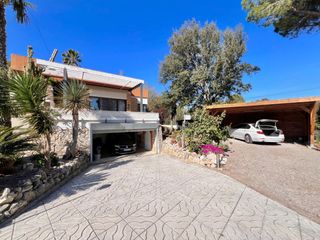 Chalet  Calle sere. Casa o chalet en venta en carrer sol i vent, valls