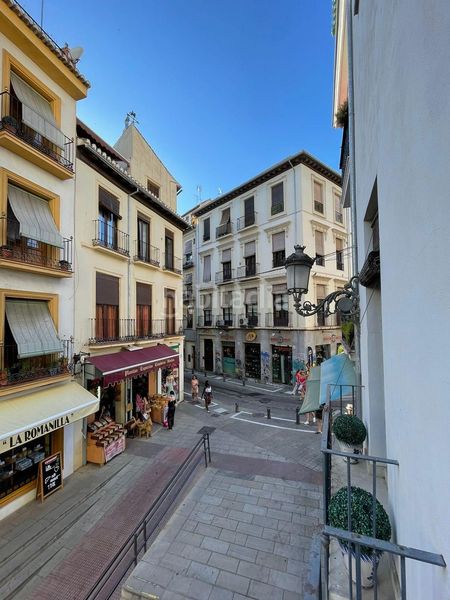 Foto 4841bbaa-d953-44d3-95ca-a477e9116f9f. Edificio en pescaderia 22 edificio en venta cerca de la catedral. en Granada
