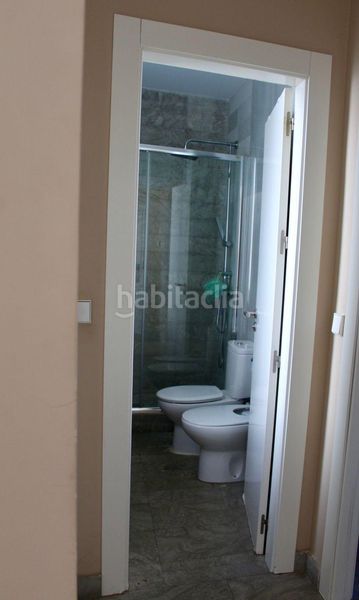 Foto b0b29a3d-f5b4-46c1-b81f-4f93da7b8d66. Edificio en pescaderia 22 edificio en venta cerca de la catedral. en Granada