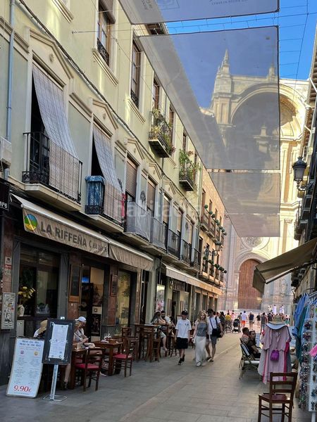 Foto c3b30995-c41a-4661-9d0e-a2b7f591db9b. Edifici a pescaderia 22 a Centro - Sagrario Granada