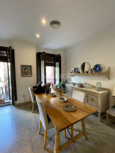 Foto dd233c7c-ee9a-42fb-96d6-70153b8d5ed6. Edificio en pescaderia 22 edificio en venta cerca de la catedral. en Granada