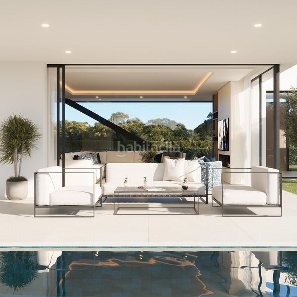 Foto c7de05b5-f12c-4918-9121-b71bef8411fb. Xalet amb calefacció aparcament piscina a Cabopino - Artola Marbella