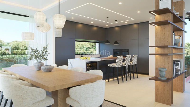 Foto cce8e2e0-db29-4e4f-b529-53698f1a4fff. Xalet amb calefacció aparcament piscina a Cabopino - Artola Marbella