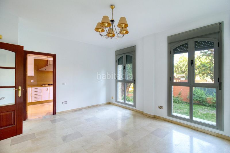 Foto 0e8cce27-d4c9-47a8-933d-cedb99a718ba. Xalet amb aparcament a El Zaudín - Club de Golf Bormujos