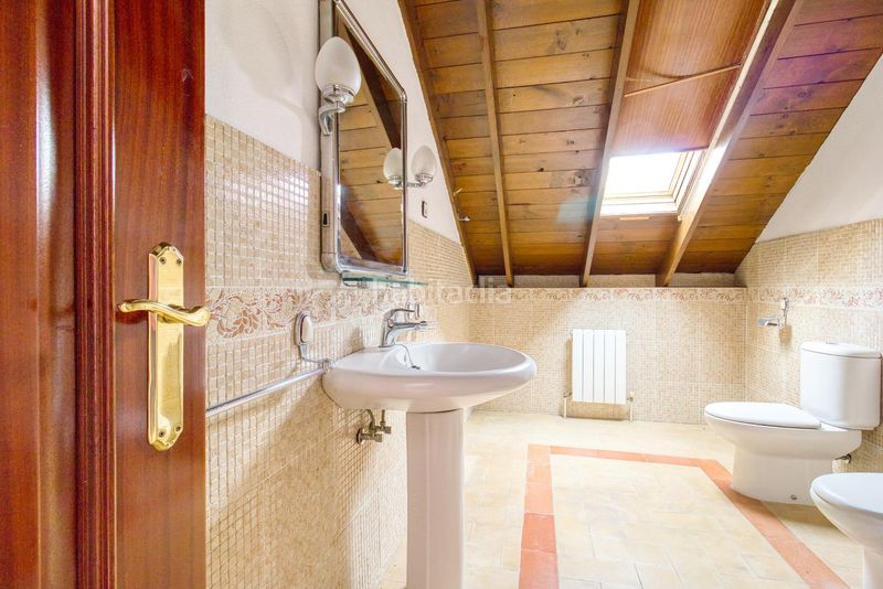 Foto 1b22829e-7344-4dc9-8760-3f07b9fb3dab. Xalet amb aparcament a El Zaudín - Club de Golf Bormujos