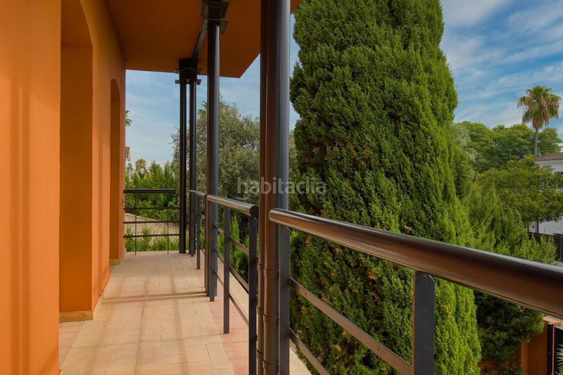 Foto 317e1775-2748-45a0-b697-686dfc9f1a1f. Xalet amb aparcament a El Zaudín - Club de Golf Bormujos