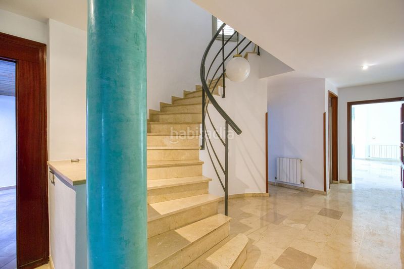 Foto 4cb79499-c6ef-4a34-bf0f-5b4b9742985c. Xalet amb aparcament a El Zaudín - Club de Golf Bormujos