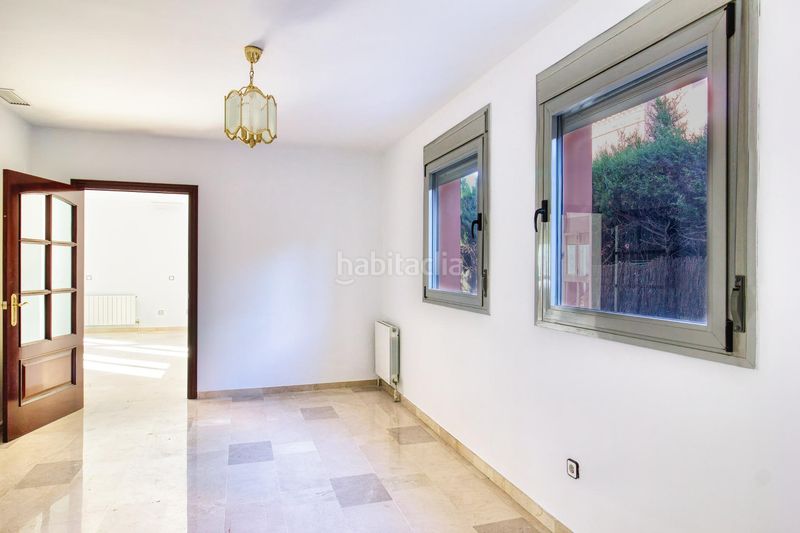 Foto 52715b54-8185-40b4-b99a-64e7d4f3c0a0. Xalet amb aparcament a El Zaudín - Club de Golf Bormujos