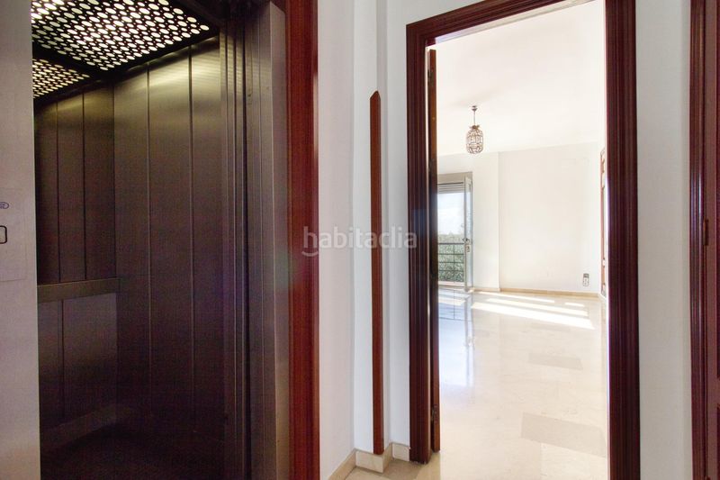 Foto 72e88c3b-5cb3-4f9c-964c-a150b4d4be3b. Xalet amb aparcament a El Zaudín - Club de Golf Bormujos