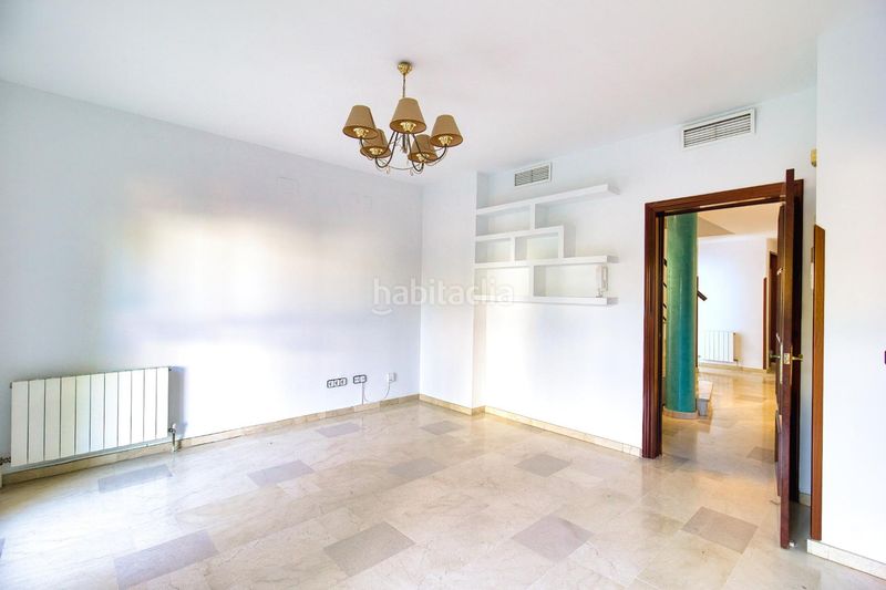 Foto 793d801c-e958-4985-8445-a81b017279e2. Xalet amb aparcament a El Zaudín - Club de Golf Bormujos