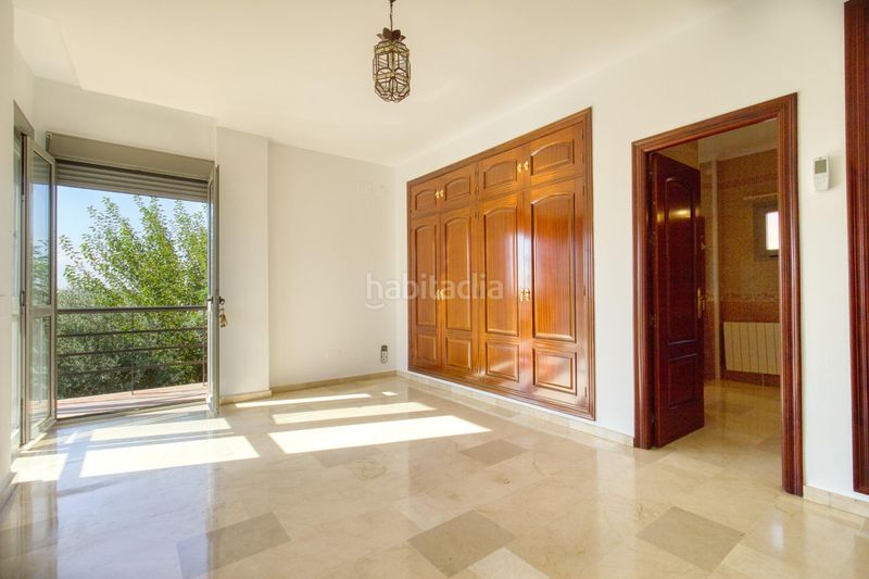 Foto acddbbf5-04f6-4d2e-81b0-afbc239250f5. Xalet amb aparcament a El Zaudín - Club de Golf Bormujos