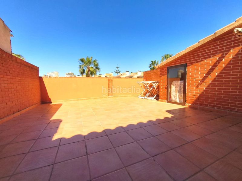 Foto 2407611c-b275-4c60-b3ba-01f0fb0cc337. Casa adossada amb aparcament piscina a Cabo de las Huertas Alicante