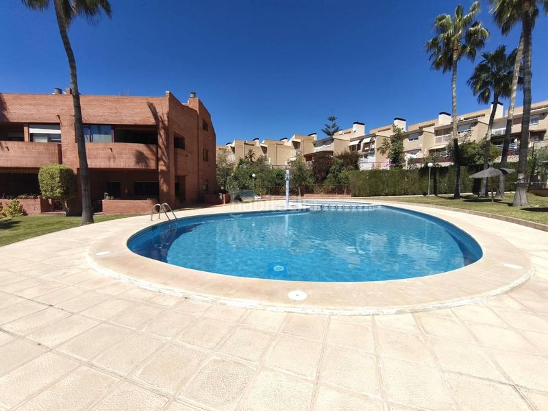 Foto c305b434-248e-4449-ad7e-916a27d7f23f. Casa adossada amb aparcament piscina a Cabo de las Huertas Alicante