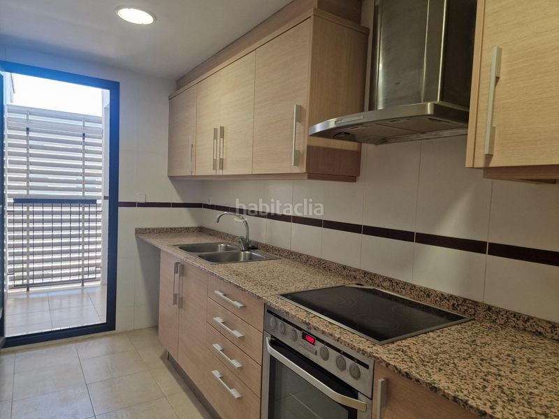 Foto 6777fca1-d3ad-440f-a3da-eb32bda58562. Apartament amb aparcament piscina a San Jorge