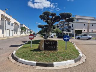 Appartement in San Jorge. Este verano puede empezar aquí entre golf, naturaleza y mediterr