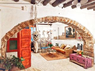 Reihenhaus  Maestro giner. Histórica casa de piedra en cinctorres  741 m2 con múltiples pos