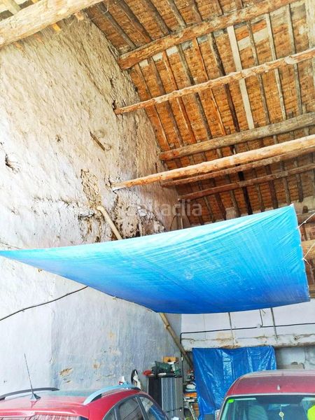 Foto 02246541-7f89-48b1-add6-f918e2a39297. Casa adossada amb aparcament a Cinctorres