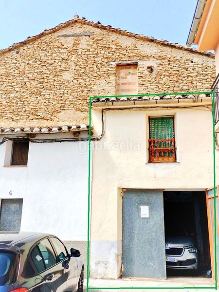 Foto 13b64a6c-09c7-4819-be88-b487fafae978. Casa adossada amb aparcament a Cinctorres