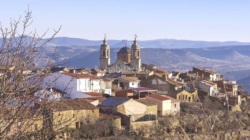 Foto 18f0e69a-da9c-480e-8405-618bda9f8163. Casa adossada amb aparcament a Cinctorres