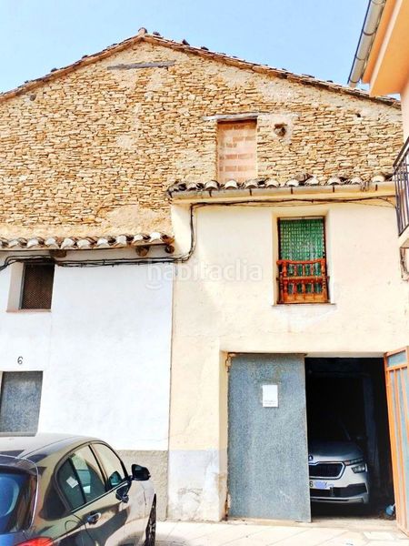 Foto 4bb80a76-9c74-4275-8ced-657a6d4ddf05. Casa adossada amb aparcament a Cinctorres