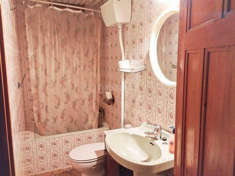 Foto 8b50f37c-d923-41ab-9dca-7ac4d7ad9398. Casa adossada amb aparcament a Cinctorres