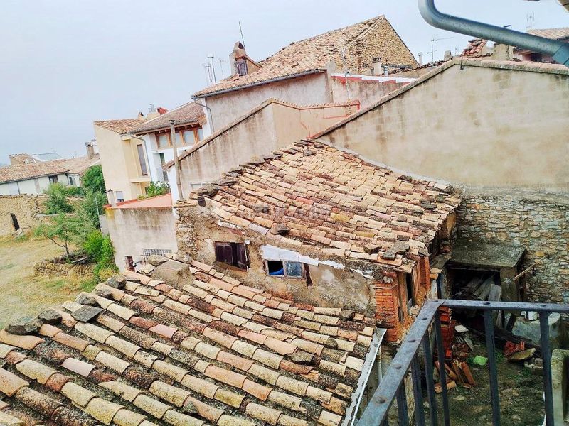 Foto 919ff7ce-6ce9-49e9-83a3-d14b2c70b4f4. Casa adossada amb aparcament a Cinctorres