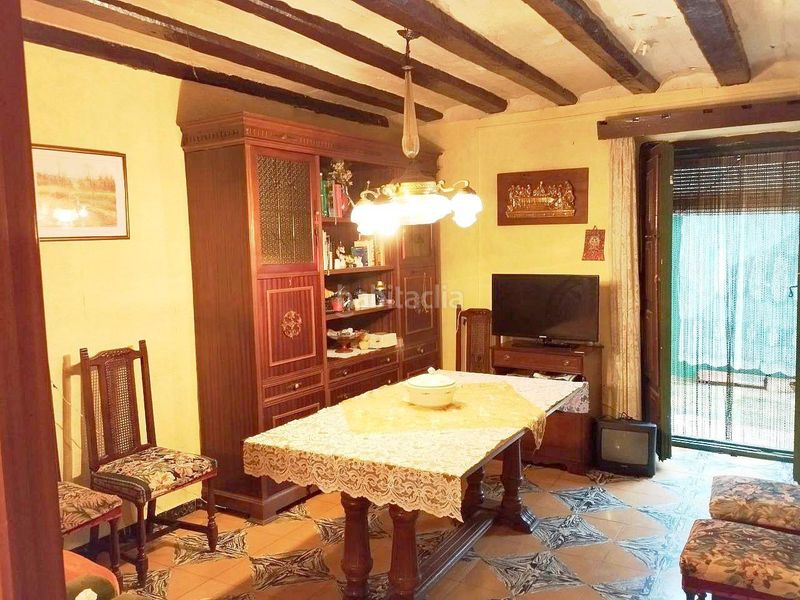 Foto 953e56f4-a5ae-447c-9a29-7f1c1bc3be3e. Casa adossada amb aparcament a Cinctorres