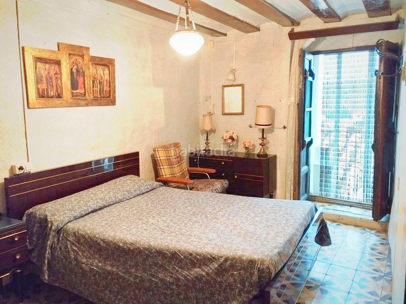 Foto a137e5fe-1ce9-4070-8ff9-1e6cd679fe7e. Casa adossada amb aparcament a Cinctorres