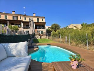 Casa pareada en Selva. Casa pareada en venta en moscari con piscina y vistas a la monta