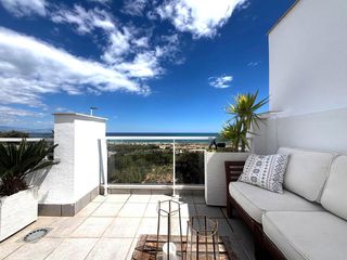 Penthouse  Nova beach apart. 22. Espectacular casa con vistas al mar desde la entrada hasta la te
