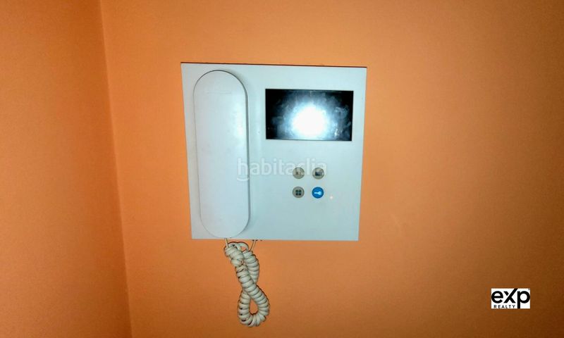 Foto 021535a2-01e9-4df4-83c0-50f4d3121a97. Apartament amb calefacció aparcament a Burela