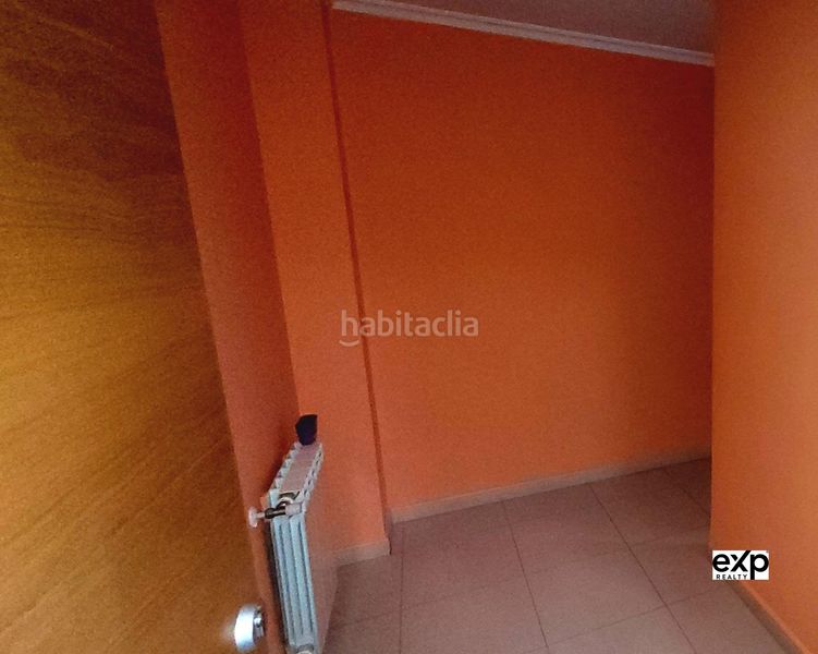 Foto 04b86ceb-d7c6-4e59-b31a-bf8d5b6e8e6d. Apartament amb calefacció aparcament a Burela