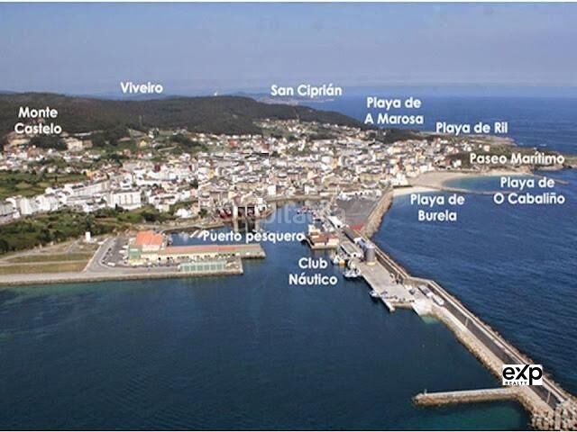 Foto 5790b251-c2bb-46e0-b8a3-9e505bafbfc8. Apartament amb calefacció aparcament a Burela